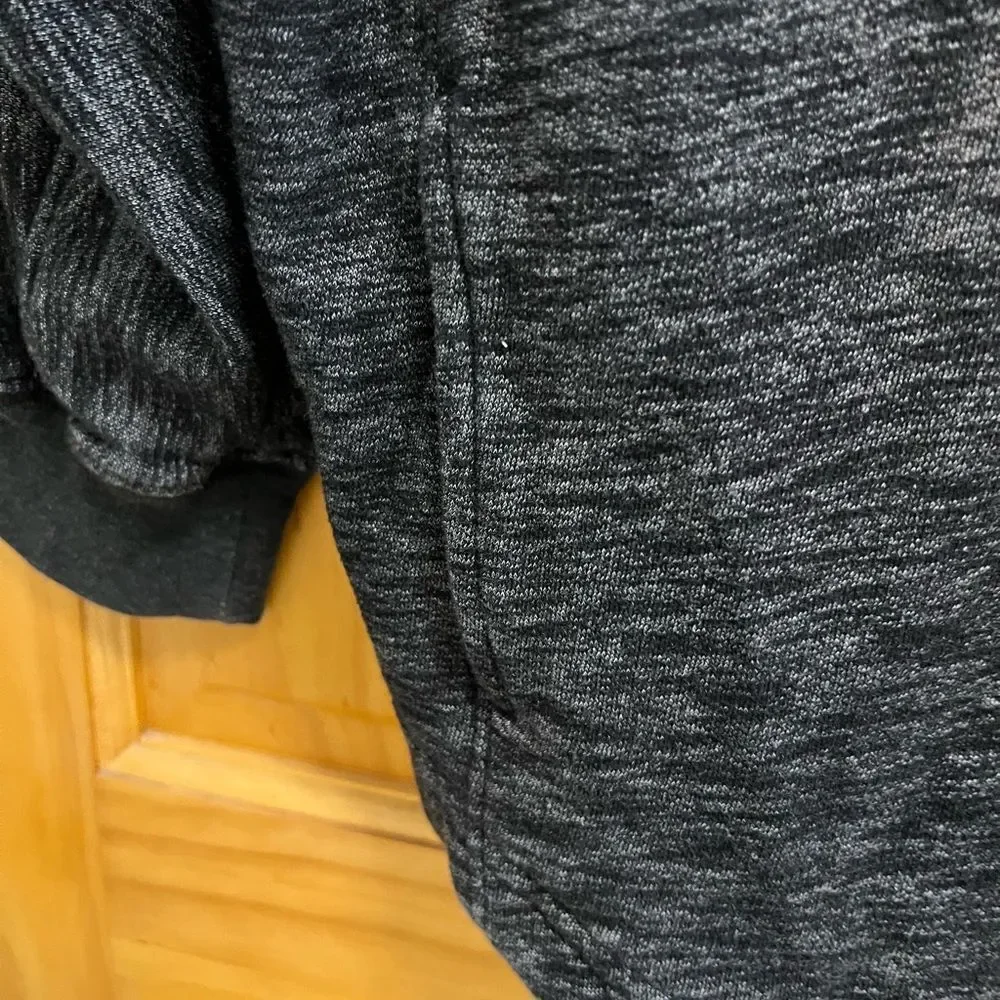 PINK size XS gray with black arm stripe half zip